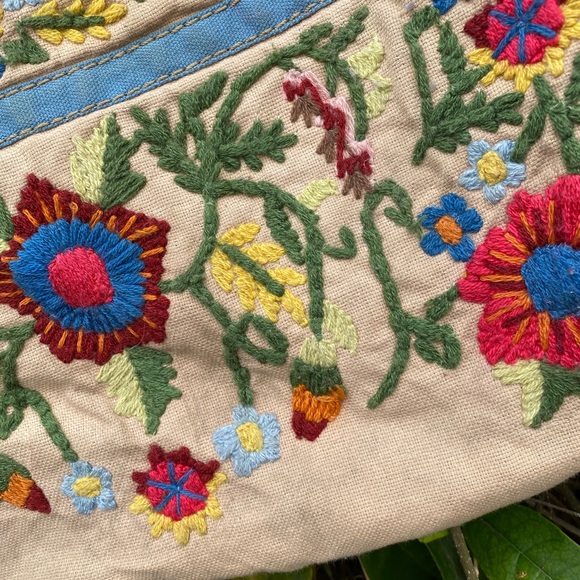 Cotton & leather LUCKY BRAND bag! Cute floral stitching! Unique colors- FUN/ EUC - Picture 2 of 16